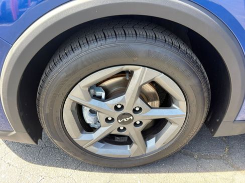 Used 2025 Kia K4 FWD image 30
