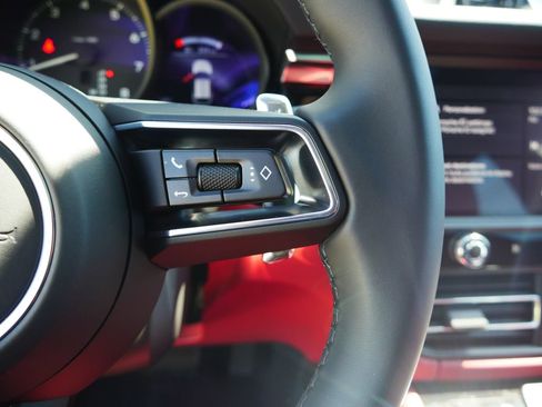 New 2026 Porsche Macan AWD/4WD image 30