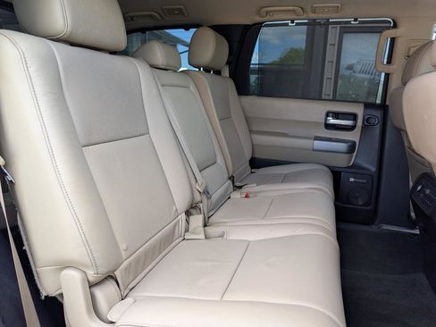Used 2015 Toyota Sequoia Limited RWD image 20