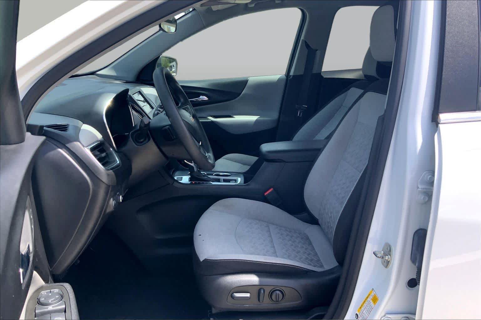 Used 2023 Chevrolet Equinox LT AWD/4WD image 14