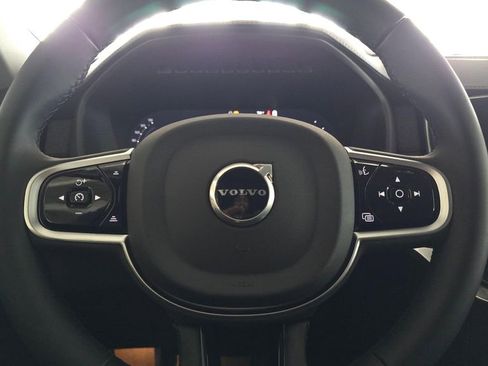 Certified 2024 Volvo XC40 B5 Ultimate w/ Protection Package Premier AWD/4WD image 26