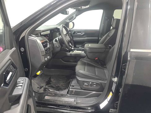 Used 2026 GMC Yukon XL Denali w/ LPO, Floor Liner Package AWD/4WD image 7