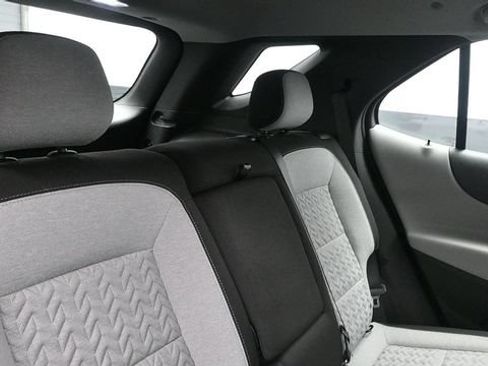 Used 2024 Chevrolet Equinox LS FWD image 11