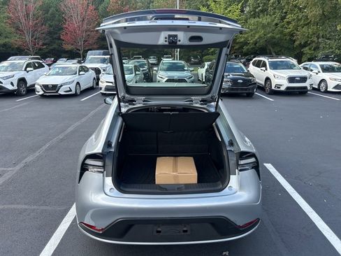 New 2026 Toyota Prius SE image 18