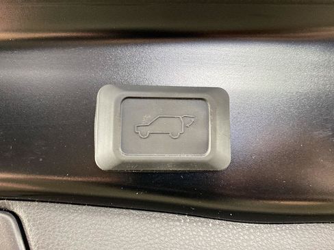 Used 2023 Toyota RAV4 XLE w/ Convenience Package AWD/4WD image 30