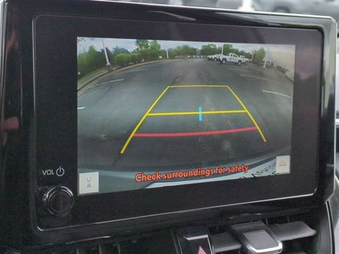 Used 2025 Toyota Corolla Cross XLE AWD/4WD image 12