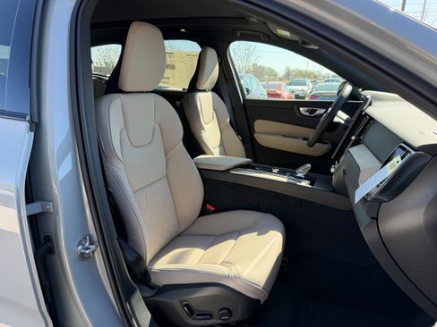 New 2026 Volvo XC60 B5 Core AWD/4WD image 8
