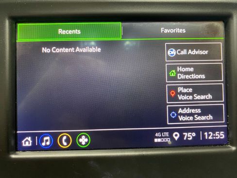 Used 2023 Chevrolet Equinox LT w/ Driver Convenience Package image 11