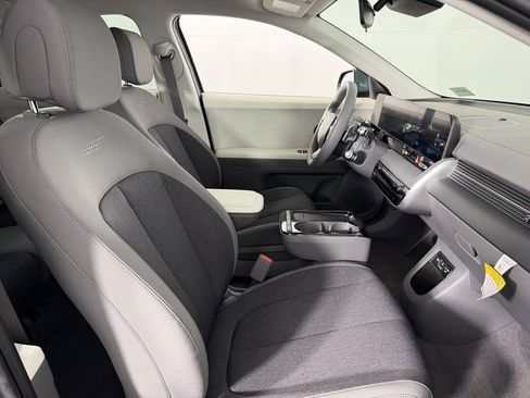 Used 2026 Hyundai Ioniq 5 SE image 31