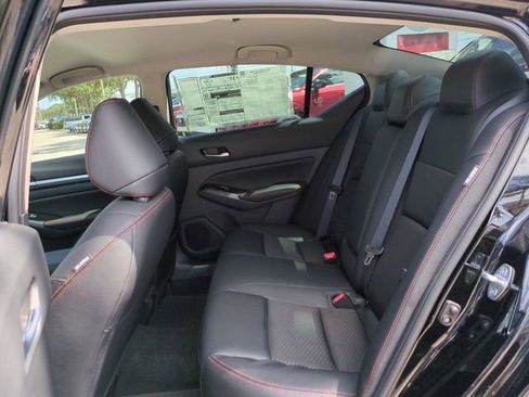 New 2025 Nissan Altima 2.5 SR image 19