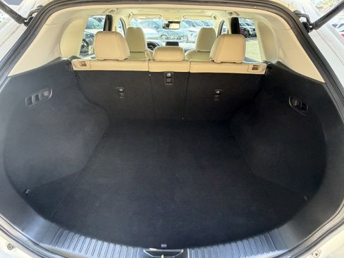 Used 2017 MAZDA CX-5 Touring w/ Preferred Equipment Package image 6