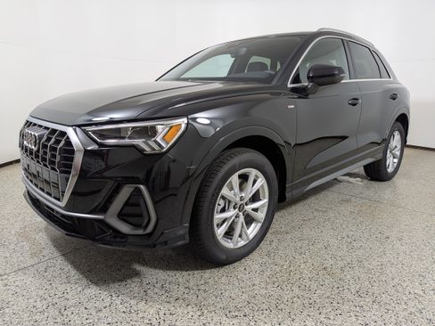New 2025 Audi Q3 2.0T Premium image 3