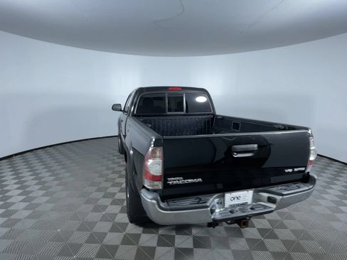 Used 2012 Toyota Tacoma 4x4 Access Cab V6 w/ SR5 Pkg image 7
