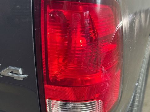 Used 2014 RAM 1500 Express image 28