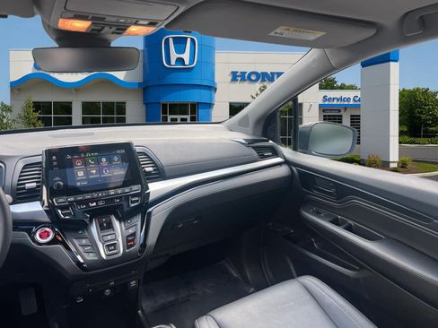 Used 2024 Honda Odyssey Touring image 34