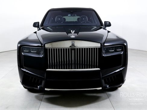 New 2026 Rolls-Royce Cullinan AWD/4WD image 7