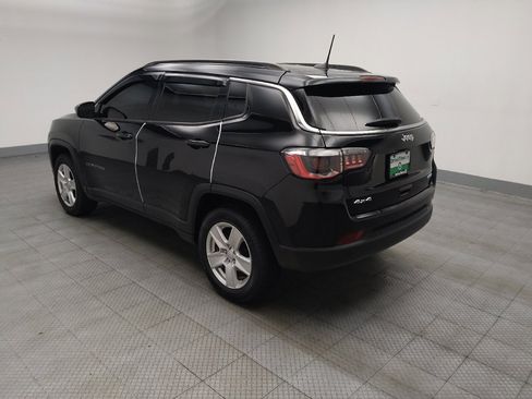 Used 2022 Jeep Compass Latitude w/ Convenience Group AWD/4WD image 3