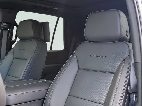 New 2026 GMC Yukon Denali w/ Denali Reserve Package AWD/4WD image 11