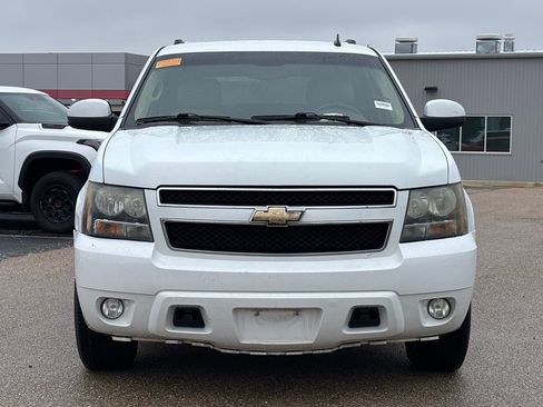 Used 2011 Chevrolet Tahoe LT image 3