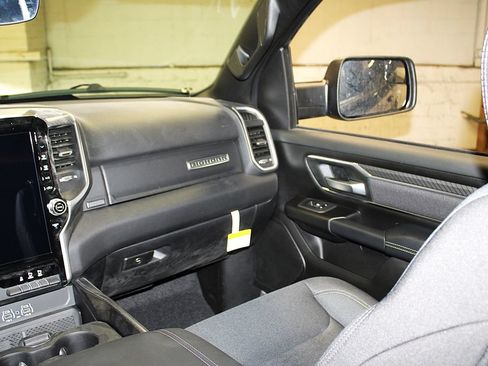 New 2026 RAM 1500 Big Horn AWD/4WD image 34