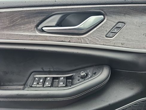 Used 2022 Jeep Grand Cherokee L Limited image 33