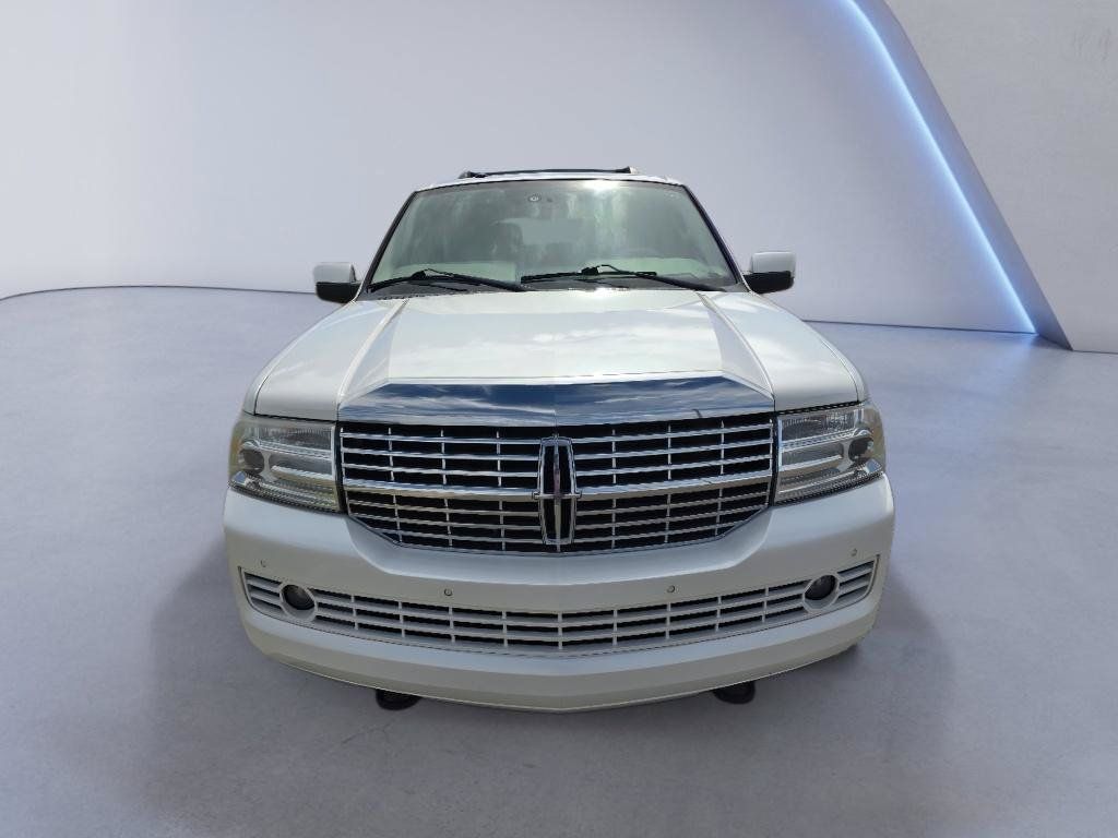 Used 2013 Lincoln Navigator 4WD w/ HD Trailer Tow Pkg image 8