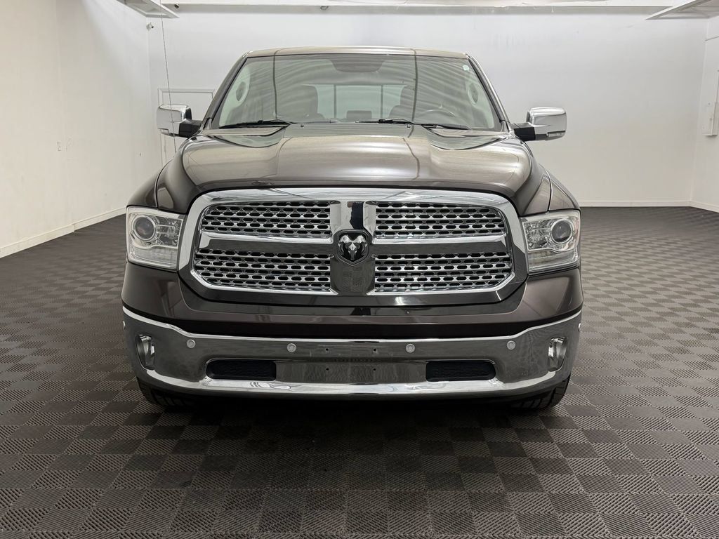 Used 2017 RAM 1500 Laramie w/ Convenience Group AWD/4WD image 6