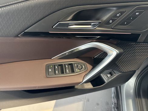 Used 2025 BMW X2 xDrive28i w/ Convenience Package image 13