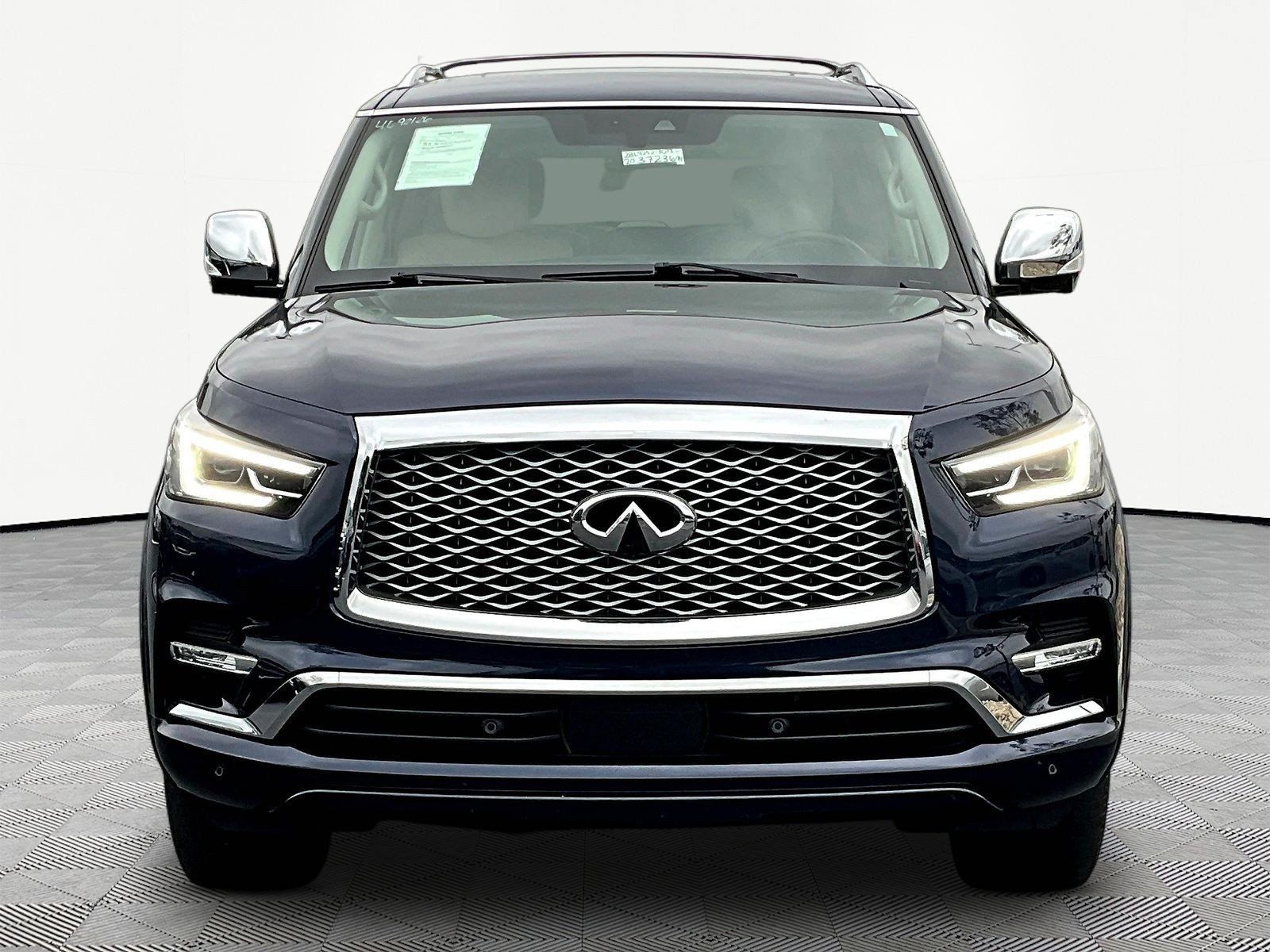 Used 2020 INFINITI QX80 Luxe w/ Sensory Package AWD/4WD image 2