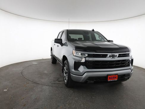 Used 2024 Chevrolet Silverado 1500 RST image 3