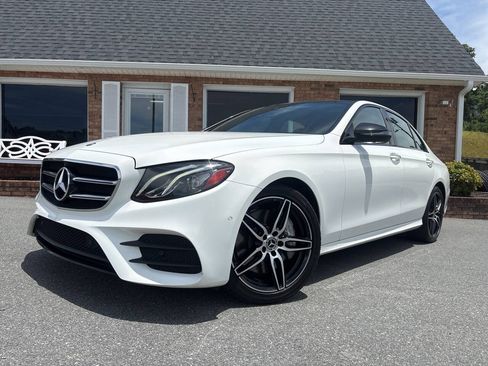 Used 2020 Mercedes-Benz E 350 Sedan image 3