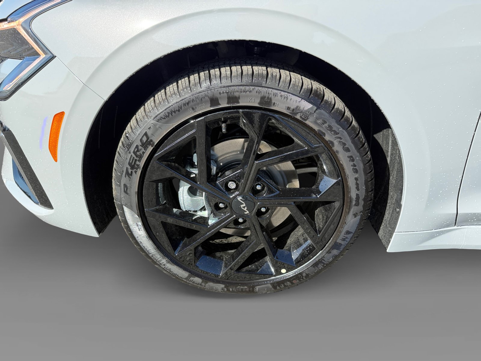 New 2027 Kia K5 GT-Line FWD image 9