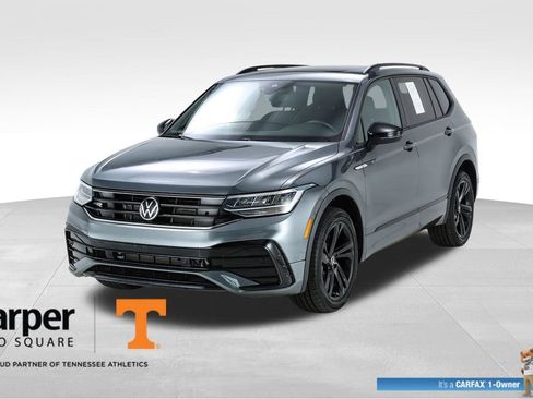 Used 2024 Volkswagen Tiguan SE R-Line FWD image 1