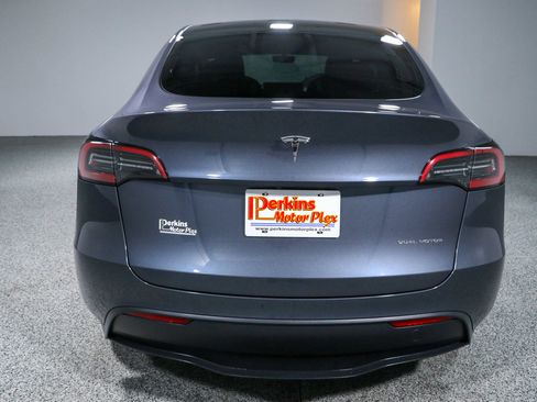 Used 2023 Tesla Model Y Long Range AWD/4WD image 8