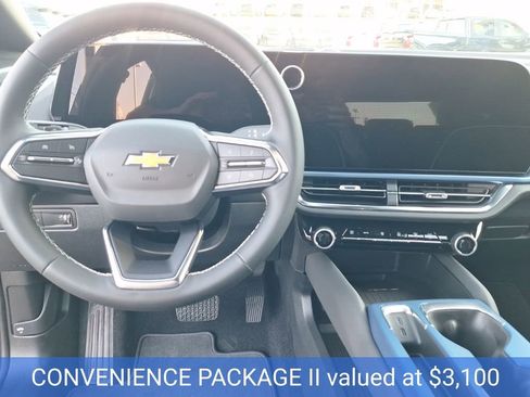 New 2026 Chevrolet Equinox EV LT image 2