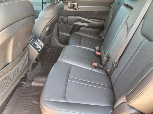 New 2025 Kia Sorento S image 20