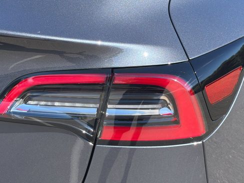 Used 2023 Tesla Model 3 Standard Range RWD image 47