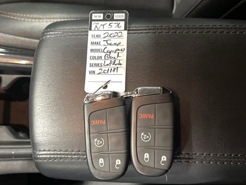 Used 2022 Jeep Compass Latitude image 25