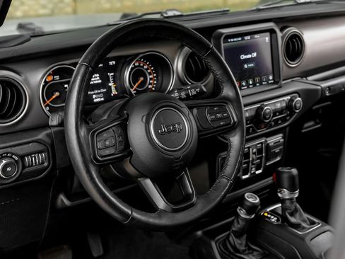 Used 2021 Jeep Wrangler Unlimited Sport image 4