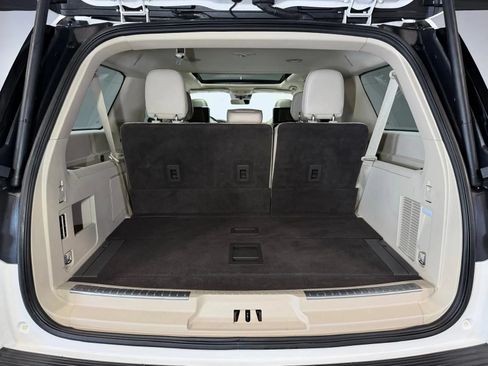 Used 2019 Lincoln Navigator L Reserve AWD/4WD image 13