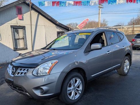 Used 2013 Nissan Rogue SV image 4
