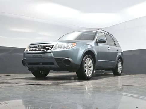 Used 2012 Subaru Forester 2.5X Premium AWD/4WD image 35