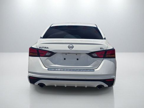 Used 2023 Nissan Altima 2.5 SL FWD image 6