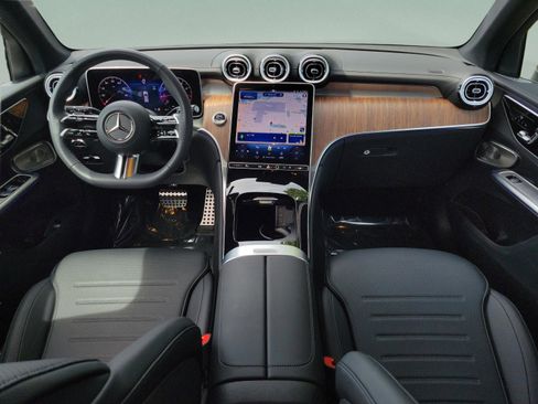Certified 2026 Mercedes-Benz GLC 300 4MATIC image 12