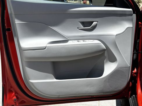 Used 2024 Hyundai Kona SEL FWD image 14
