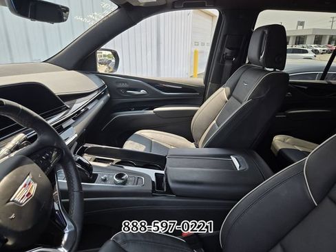 Used 2024 Cadillac Escalade Sport w/ LPO, ONYX Package AWD/4WD image 2