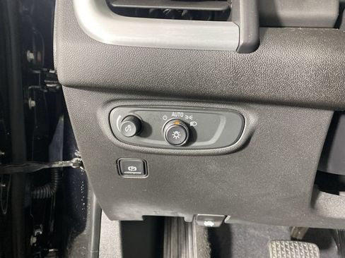 Used 2020 GMC Terrain SLE w/ Driver Convenience Package image 21