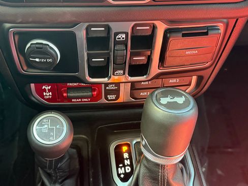 Used 2024 Jeep Wrangler Unlimited Rubicon 392 image 42