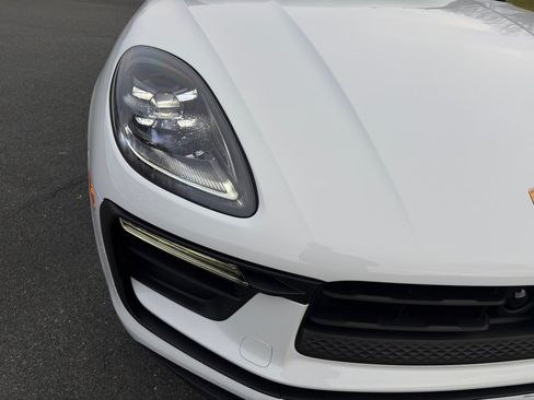 Certified 2026 Porsche Macan Turbo AWD/4WD image 13