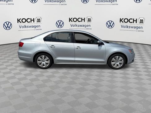 Used 2014 Volkswagen Jetta SE FWD image 9